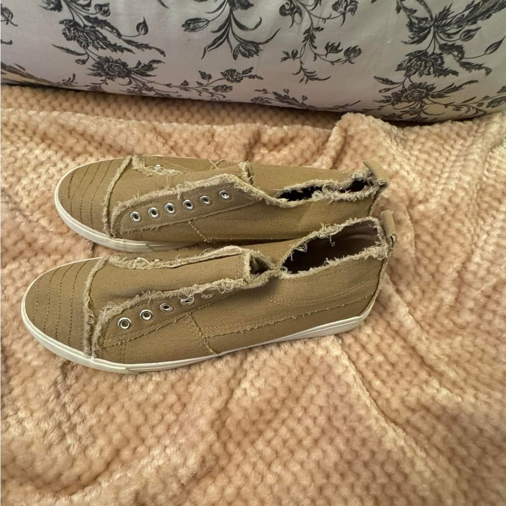 Girlie Girl Originals Size 12